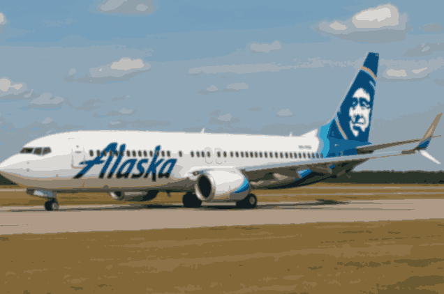 Alaska Airlines Boeing 737 on the runway during daylight after IT outage caused flight disruptions, used in Alaska Airlines outage blog post.